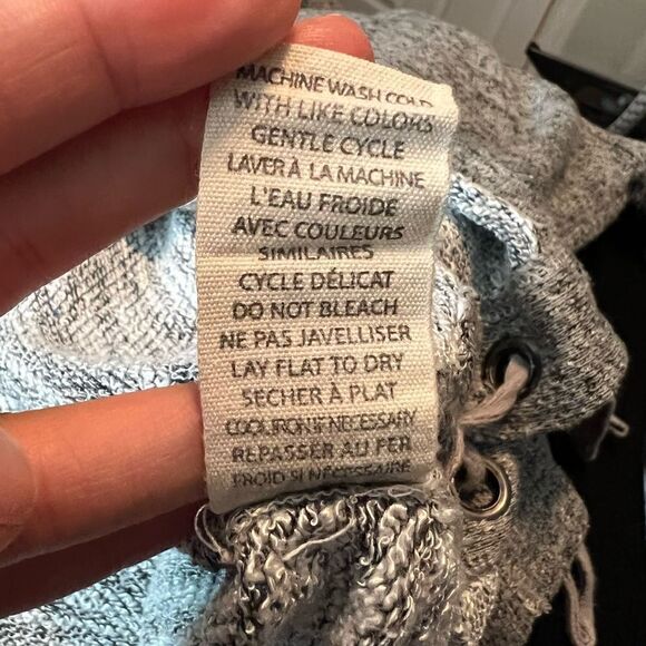 3 for $30! Max studio grey crew neck sweater - Picture 7 of 14